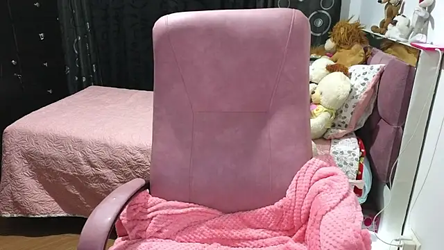 scarletteowens online show from 02.17.25