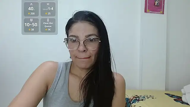anybellucci43 online show from 12.14.24