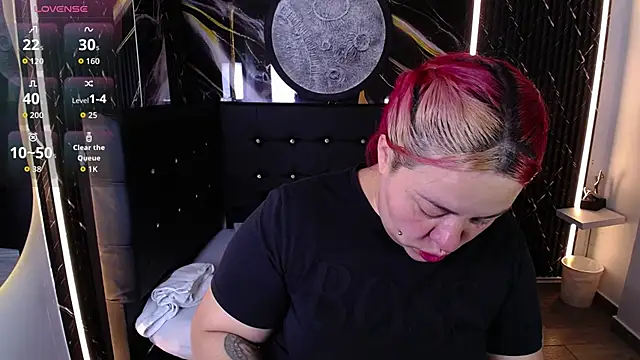 Bruja  Scarlata online show from 10.21.25