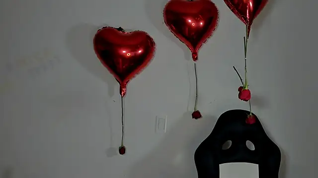 Snapshot of Wendy_Marchall chatting on 02.12.26 Wendy Marchall online show from 02.12.26