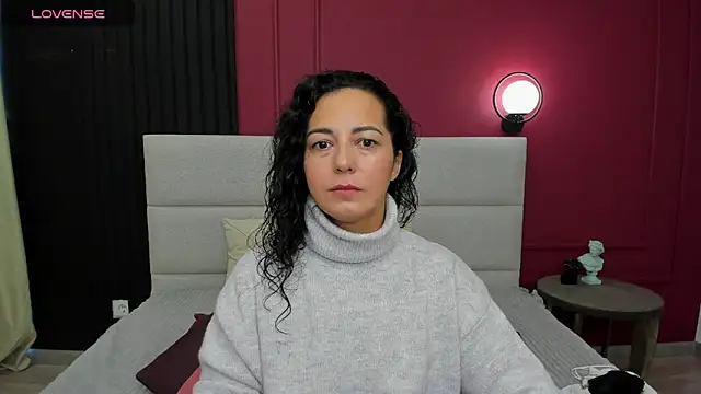 Linda Insatiable online show from 09.19.25