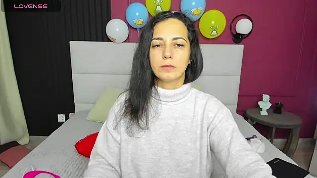 Linda Insatiable online show from 10.03.25