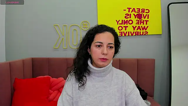 Linda Insatiable online show from 11.07.25