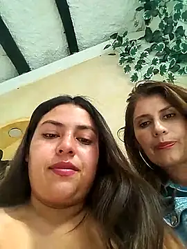 Snapshot of DULCE__26 chatting on 02.19.25 DULCE 26 online show from 02.19.25