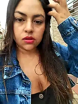 Snapshot of DULCE__26 chatting on 03.05.25 DULCE 26 online show from 03.05.25