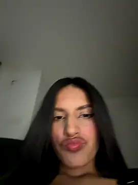 Snapshot of Dulceeany chatting on 10.05.25 Dulceeany online show from 10.05.25