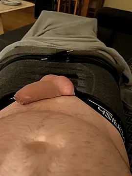 Snapshot of OdinWolf1990 chatting on 10.03.25 OdinWolf1990 online show from 10.03.25