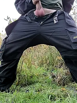 Snapshot of OdinWolf1990 chatting on 11.04.25 OdinWolf1990 online show from 11.04.25