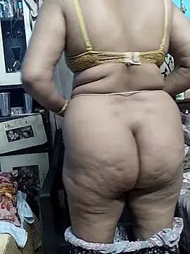 Snapshot of Urmila_bhabhii chatting on 10.20.25 Urmila bhabhii online show from 10.20.25