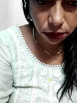 Snapshot of Urmila_bhabhii chatting on 10.23.25 Urmila bhabhii online show from 10.23.25