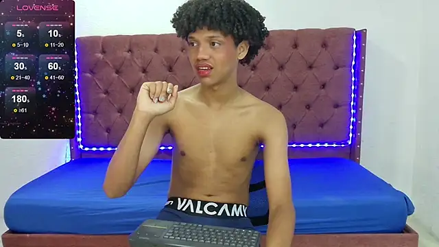 Snapshot of jony_honey chatting on 01.27.25 jony honey online show from 01.27.25