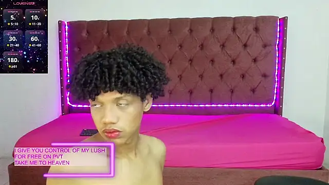 Snapshot of jony_honey chatting on 02.18.25 jony honey online show from 02.18.25