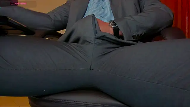 MrLonely02 online show from 01.24.25