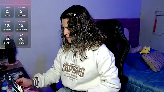 Snapshot of Sabrina_Hall_ chatting on 10.06.25 Sabrina Hall online show from 10.06.25