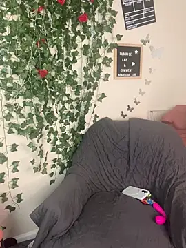 butterflybootyy online show from 01.14.25