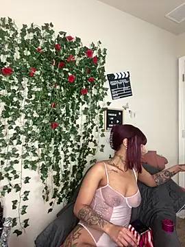 butterflybootyy online show from 02.12.25