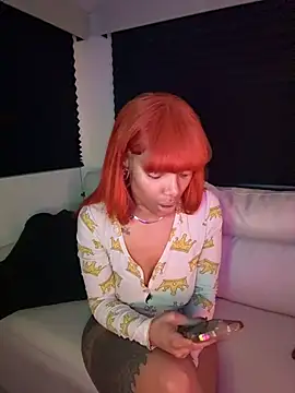 butterflybootyy online show from 10.18.25