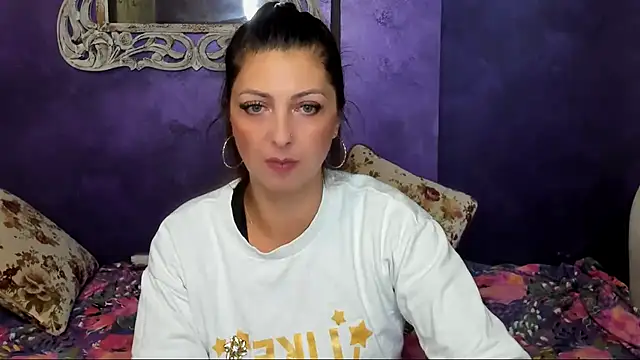 DivinSandra online show from 12.08.24