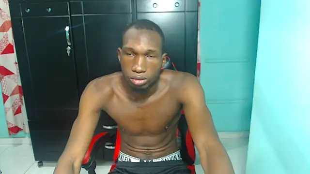 Snapshot of black30cmdick chatting on 10.10.25 black30cmdick online show from 10.10.25