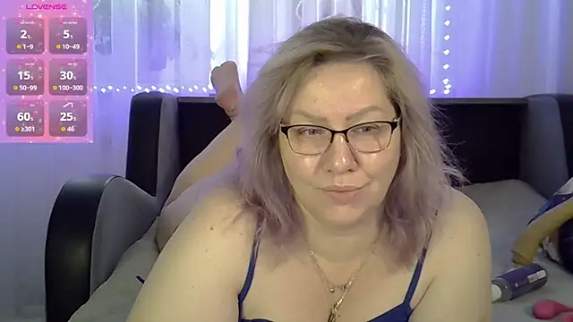 AngelinaGlam online show from 10.12.25