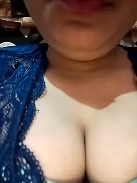 Snapshot of Sonukumari75 chatting on 09.12.25 Sonukumari75 online show from 09.12.25