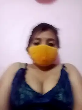Snapshot of Sonukumari75 chatting on 09.13.25 Sonukumari75 online show from 09.13.25
