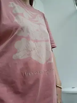 Lizzymontanaa online show from 11.06.25