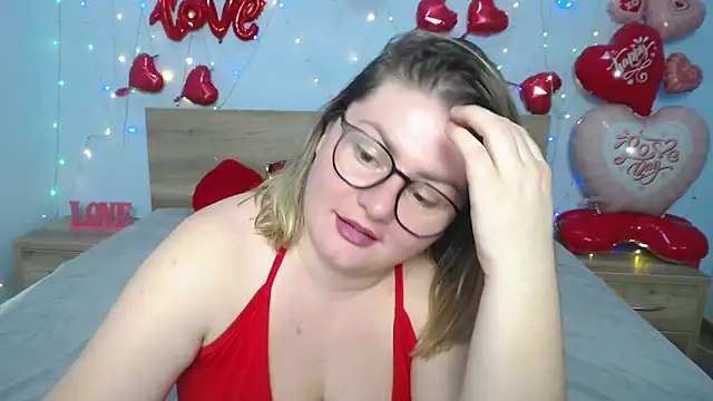 ZannaDreil online show from 02.14.25