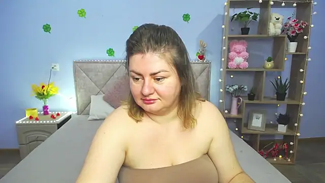 ZannaDreil online show from 03.21.25