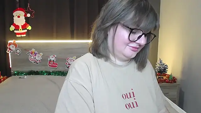 ZannaDreil online show from 12.13.25