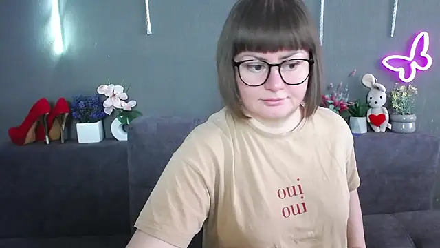 ZannaDreil online show from 04.17.26