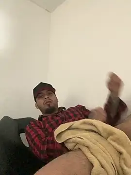 Snapshot of perrrotegrande chatting on 10.30.25 perrrotegrande online show from 10.30.25