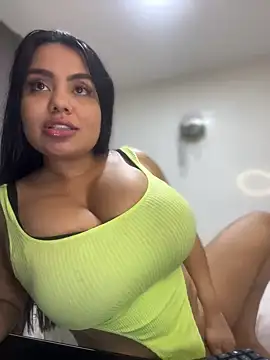 Snapshot of valeria2019hot chatting on 12.14.24 valeria2019hot online show from 12.14.24