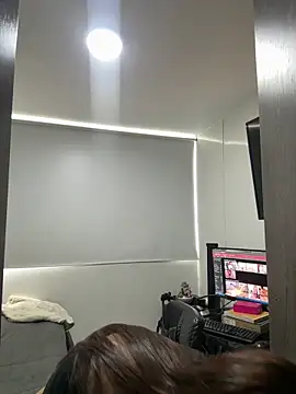 Snapshot of valeria2019hot chatting on 09.08.25 valeria2019hot online show from 09.08.25