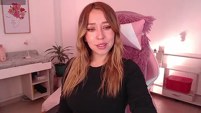 Dahlia  espresso online show from 10.21.25