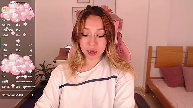 Snapshot of Dahlia__espresso chatting on 02.10.26 Dahlia espresso online show from 02.10.26