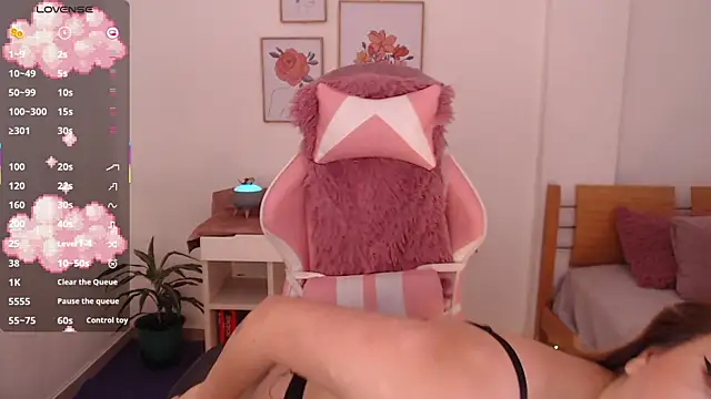 Snapshot of Dahlia__espresso chatting on 02.16.26 Dahlia espresso online show from 02.16.26