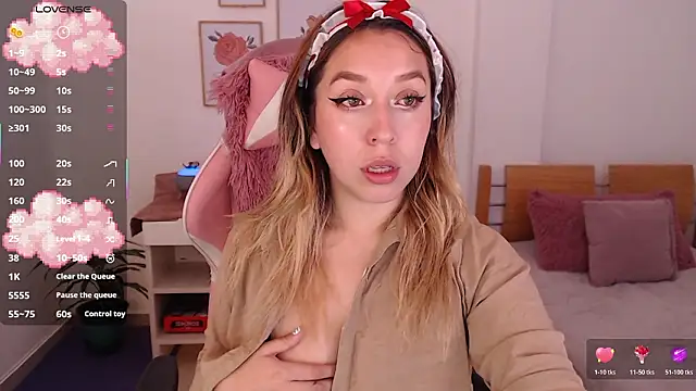 Snapshot of Dahlia__espresso chatting on 02.25.26 Dahlia espresso online show from 02.25.26