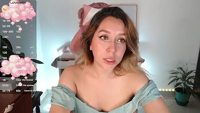 Dahlia  espresso online show from 03.17.26