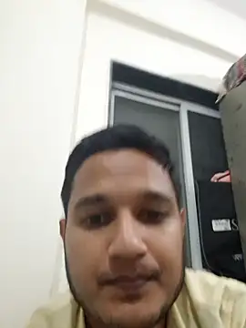 Snapshot of Jonrobinso chatting on 01.01.25 Jonrobinso online show from 01.01.25