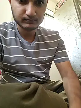 Snapshot of Jonrobinso chatting on 02.01.25 Jonrobinso online show from 02.01.25