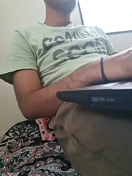 Snapshot of Jonrobinso chatting on 03.04.25 Jonrobinso online show from 03.04.25