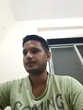 Snapshot of Jonrobinso chatting on 03.08.25 Jonrobinso online show from 03.08.25