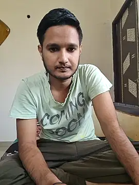 Snapshot of Jonrobinso chatting on 03.18.25 Jonrobinso online show from 03.18.25