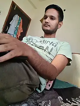 Snapshot of Jonrobinso chatting on 03.18.25 Jonrobinso online show from 03.18.25