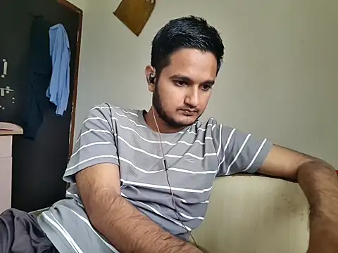 Snapshot of Jonrobinso chatting on 09.21.25 Jonrobinso online show from 09.21.25