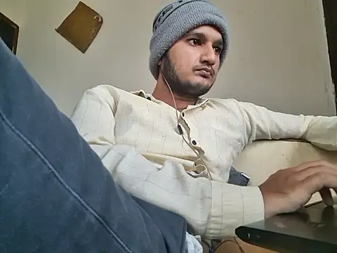 Snapshot of Jonrobinso chatting on 09.24.25 Jonrobinso online show from 09.24.25