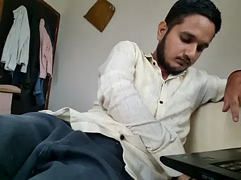 Snapshot of Jonrobinso chatting on 09.30.25 Jonrobinso online show from 09.30.25