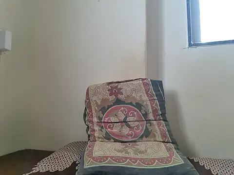 Snapshot of Jonrobinso chatting on 10.05.25 Jonrobinso online show from 10.05.25