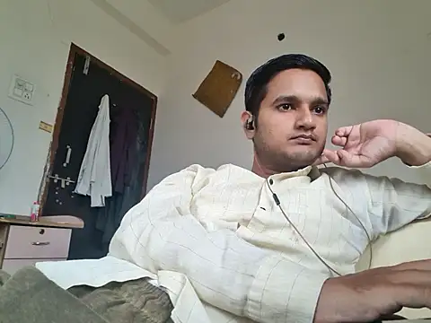 Snapshot of Jonrobinso chatting on 10.09.25 Jonrobinso online show from 10.09.25